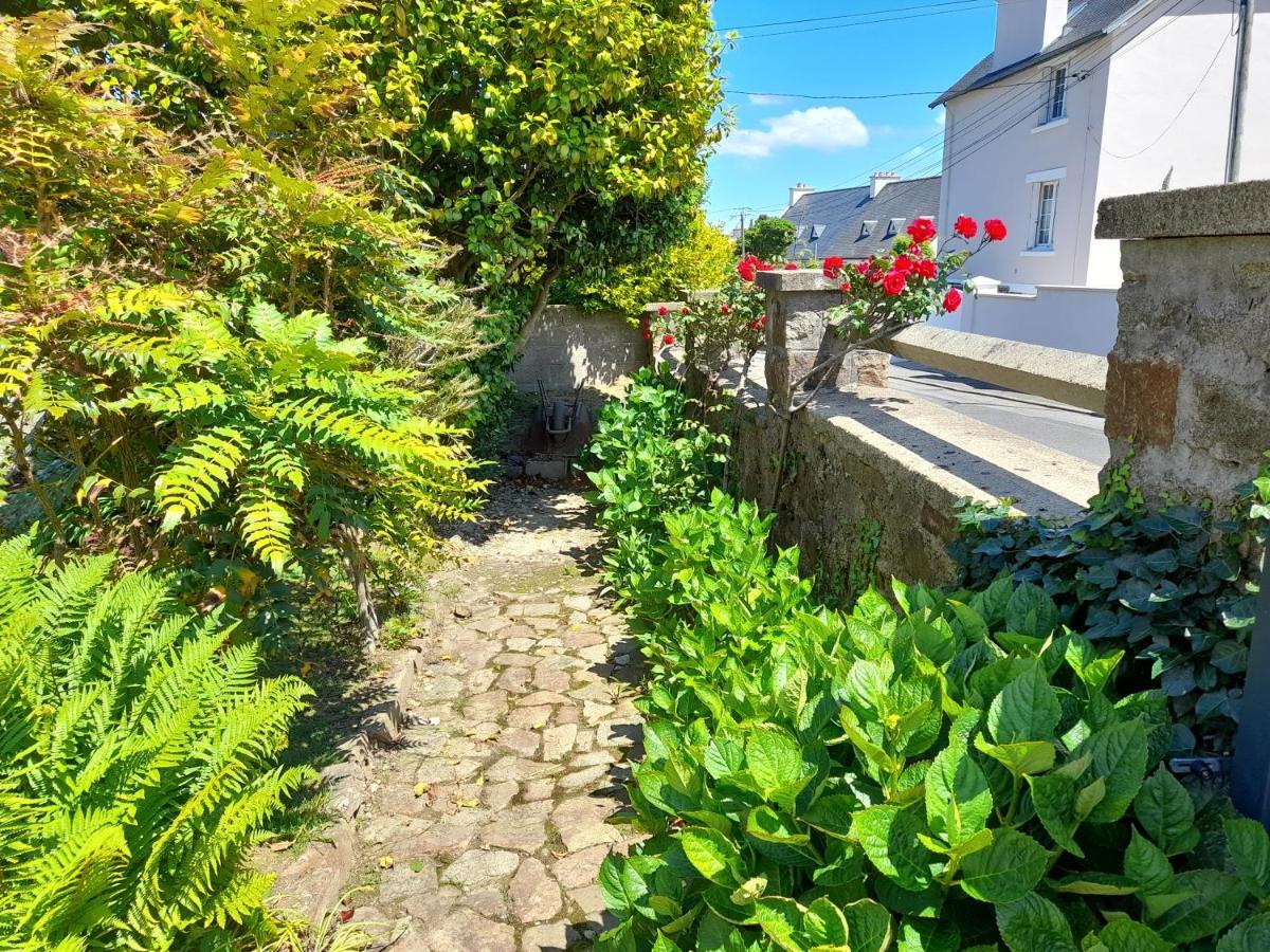 Maison Spacieuse Entre La Ville Et La Cote Saint-Martin-des-Champs  Exteriör bild